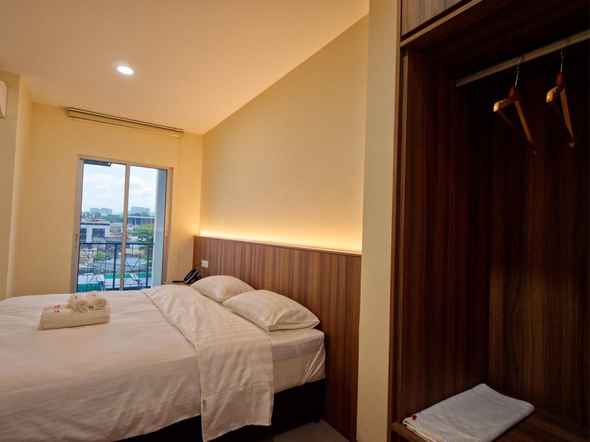 Weiss Hotels Kepong Baru Kampong Jawa Tengah Habitación foto